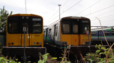 EMUs 315801 and 315843